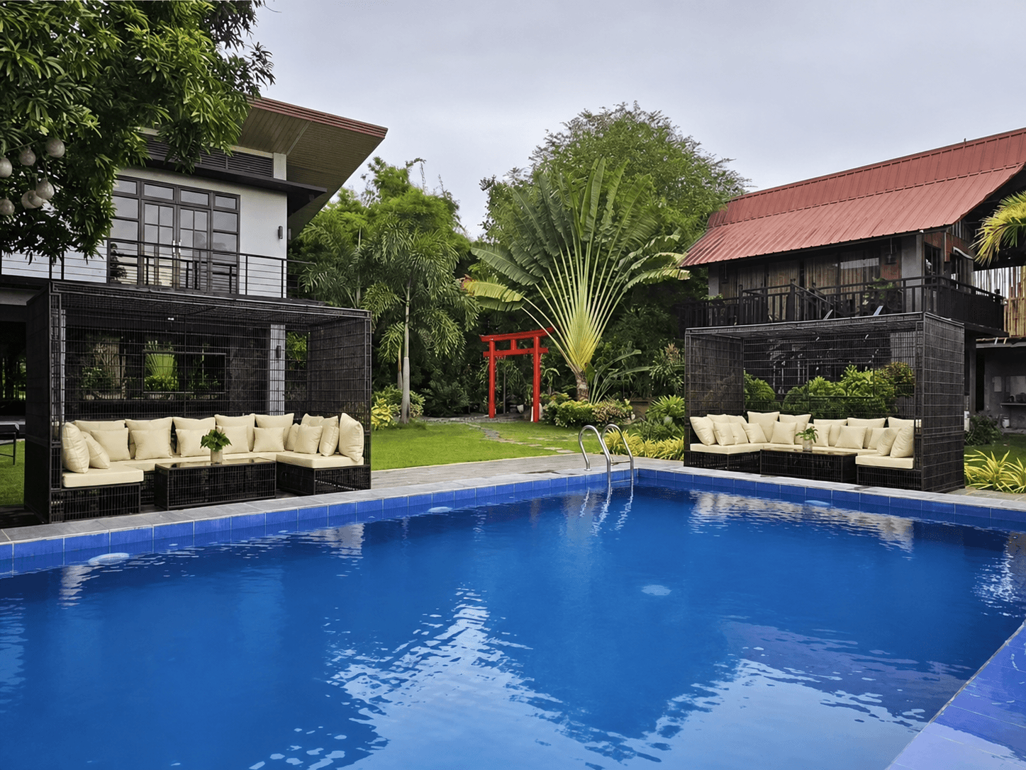 Nokori swimming pool between two private villas
