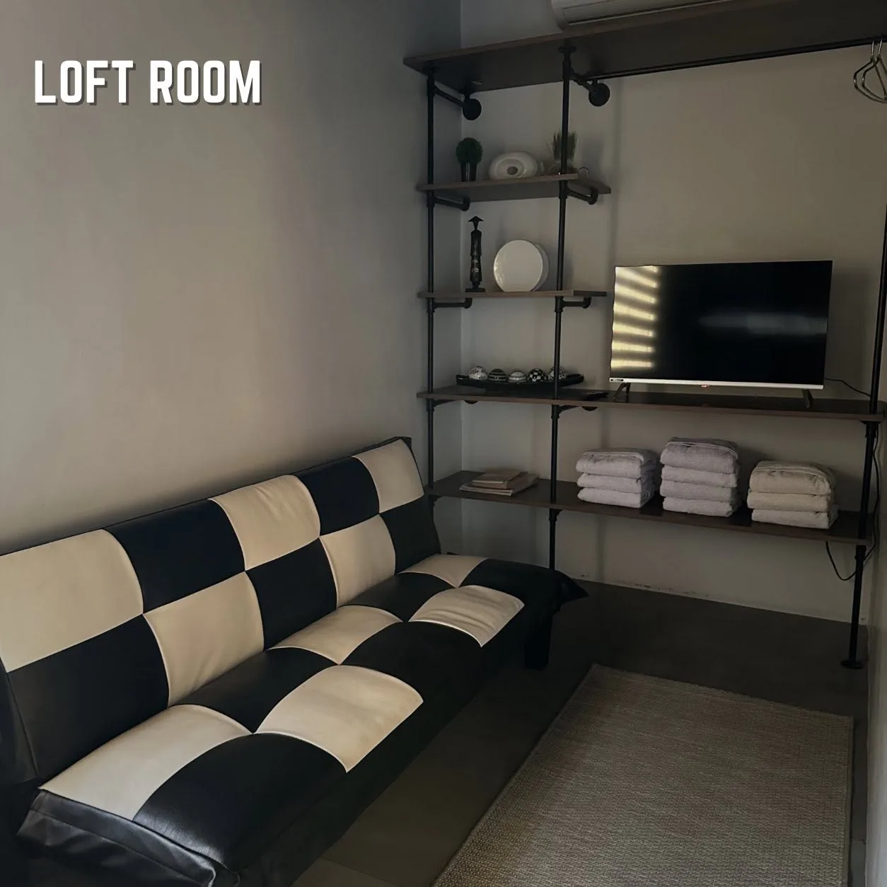 Comfortable private guest room at Nokori, view 15